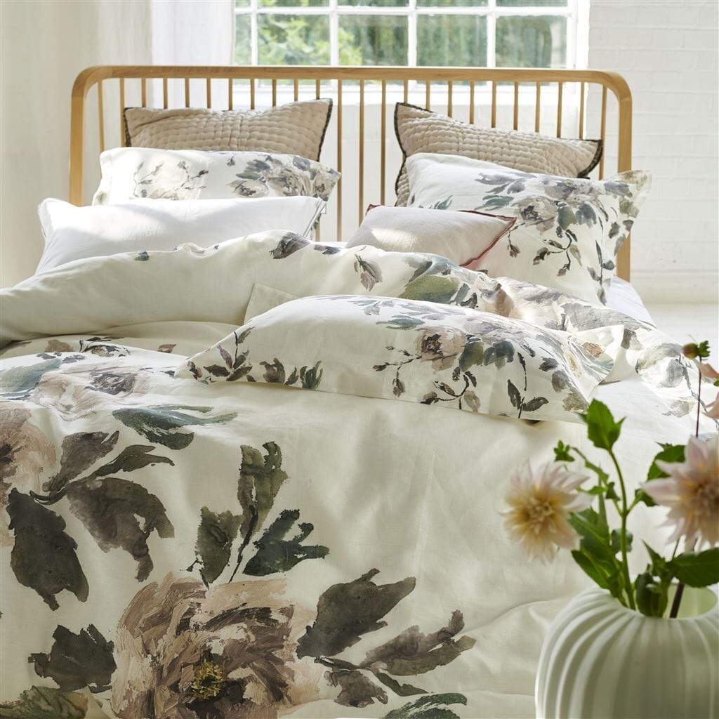 Designers Guild Shanghai Garden Ecru Bedding