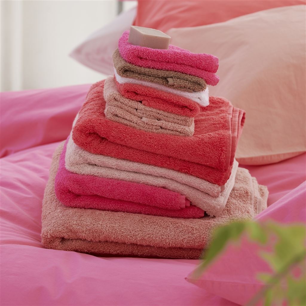 Designers Guild Loweswater Fuchsia Towels