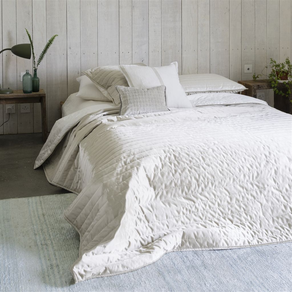 Tiber Chalk & Linen Quilts & Shams