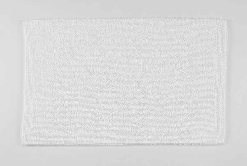 Bay 20x31 White 100 Bath Rug by Abyss