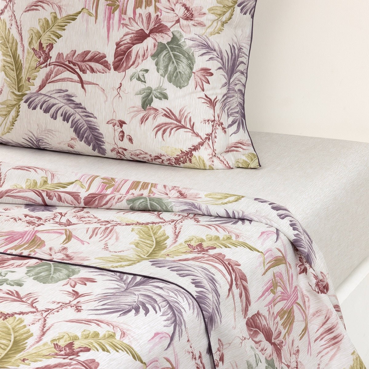 Fresque Bedding by Yves Delorme