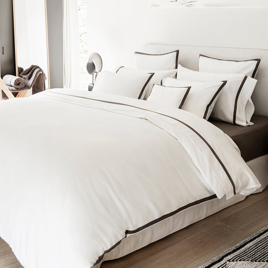 Apparat Dark Grey Bedding by Le Jacquard Français