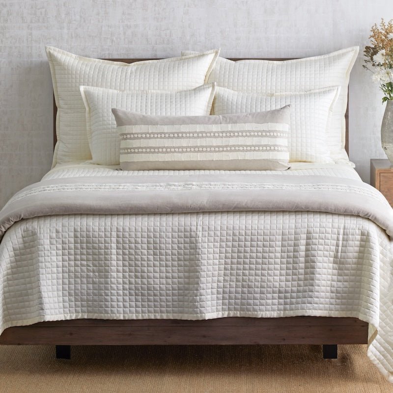 Echelon Throw Natural by Ann Gish