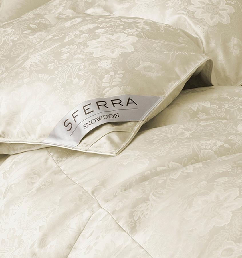 Snowdon Down Comforter by Sferra