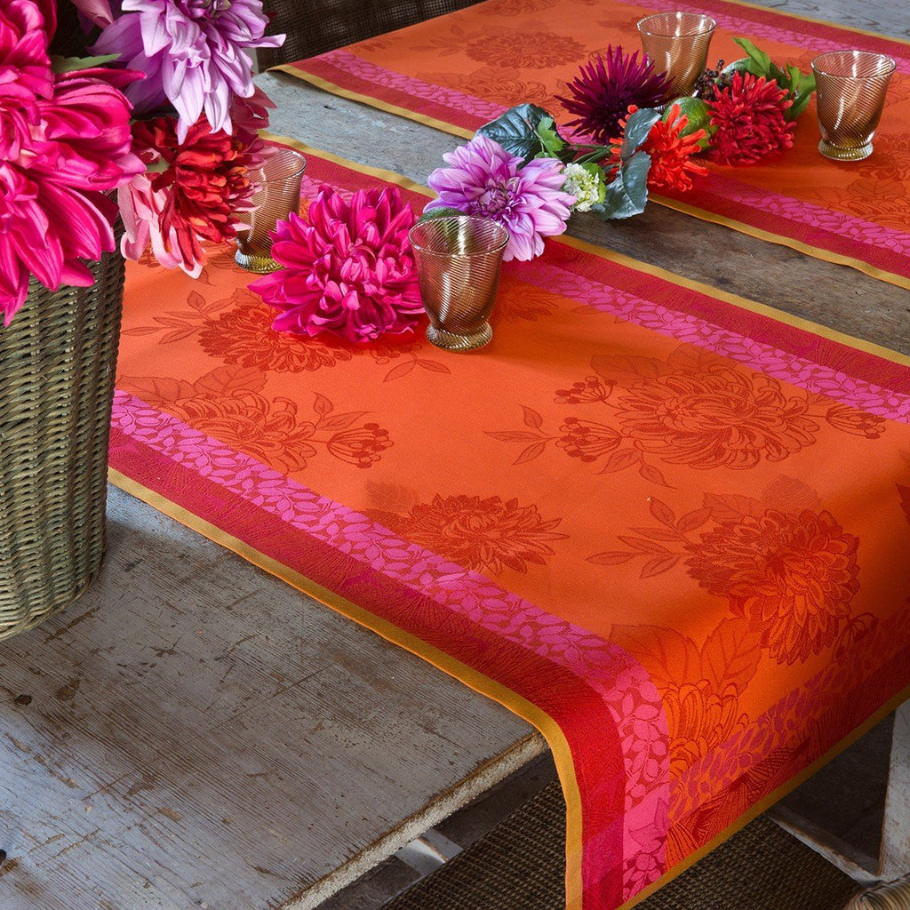Parfums de Bagatelle Nasturtium Table Linens