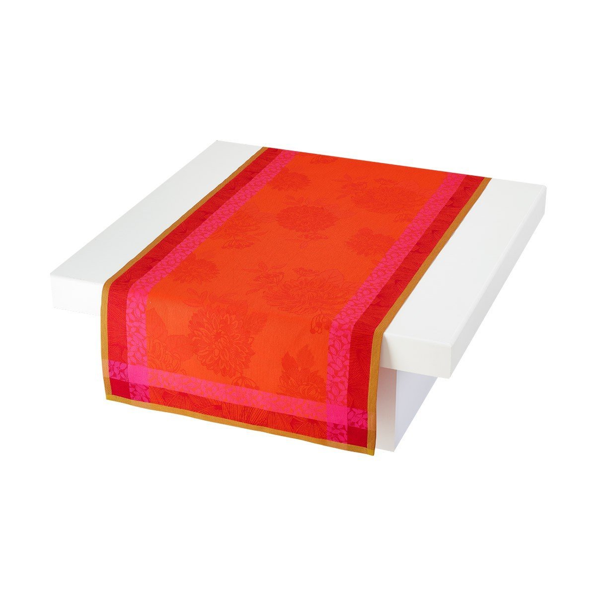 Parfums de Bagatelle Nasturtium Table Linens