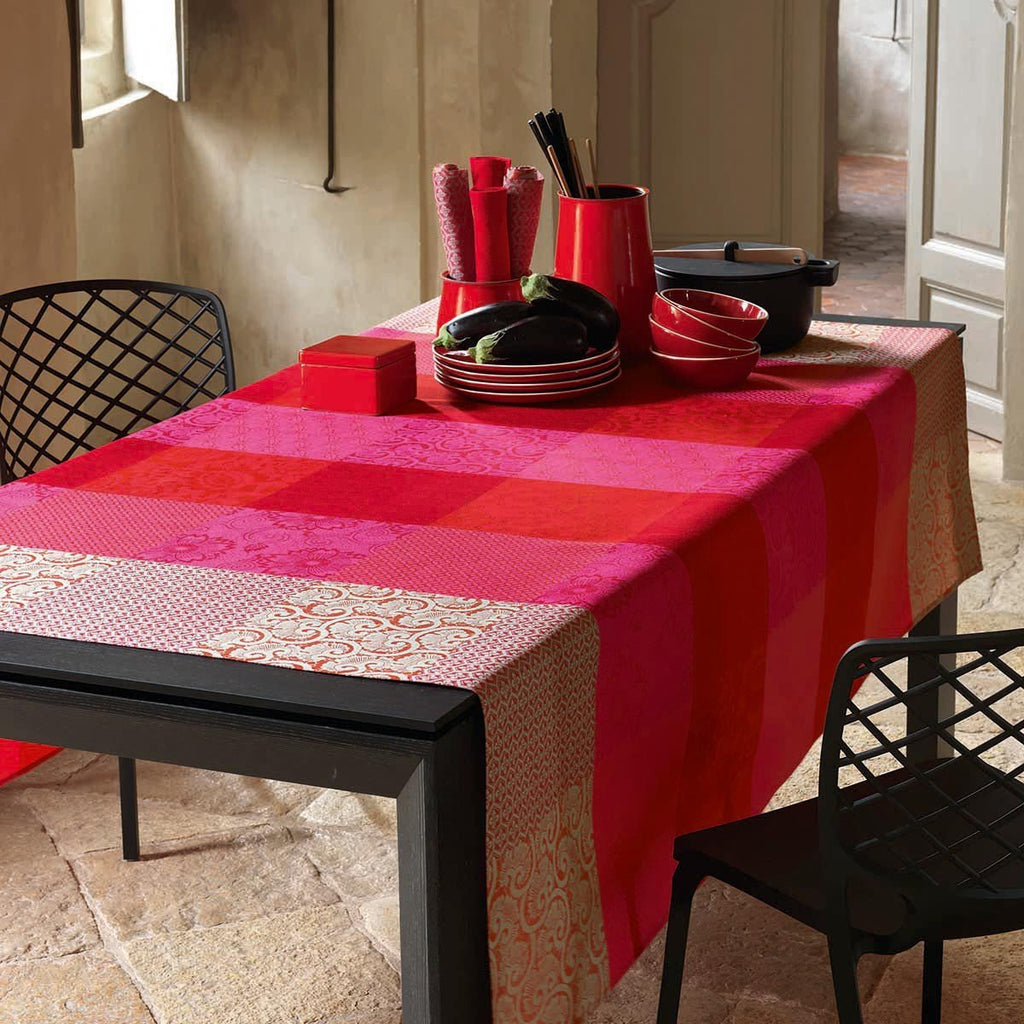 Fleurs de Kyoto Coated Table Linen in Cherry
