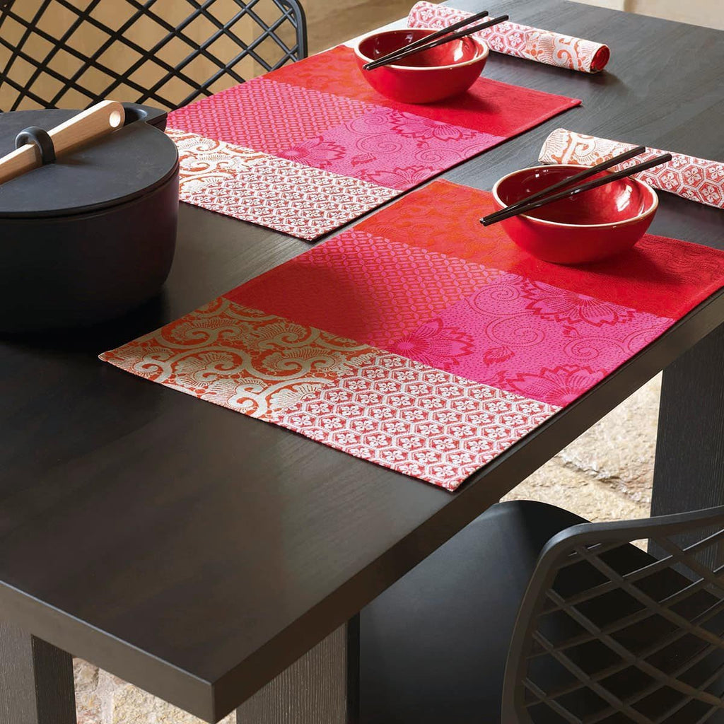 Fleurs de Kyoto Coated Table Linen in Cherry