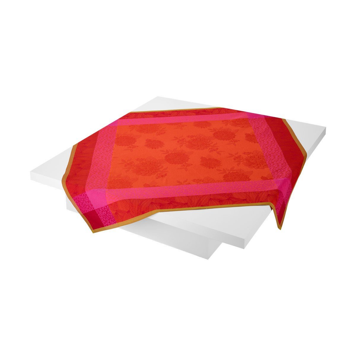 Parfums de Bagatelle Nasturtium Table Linens