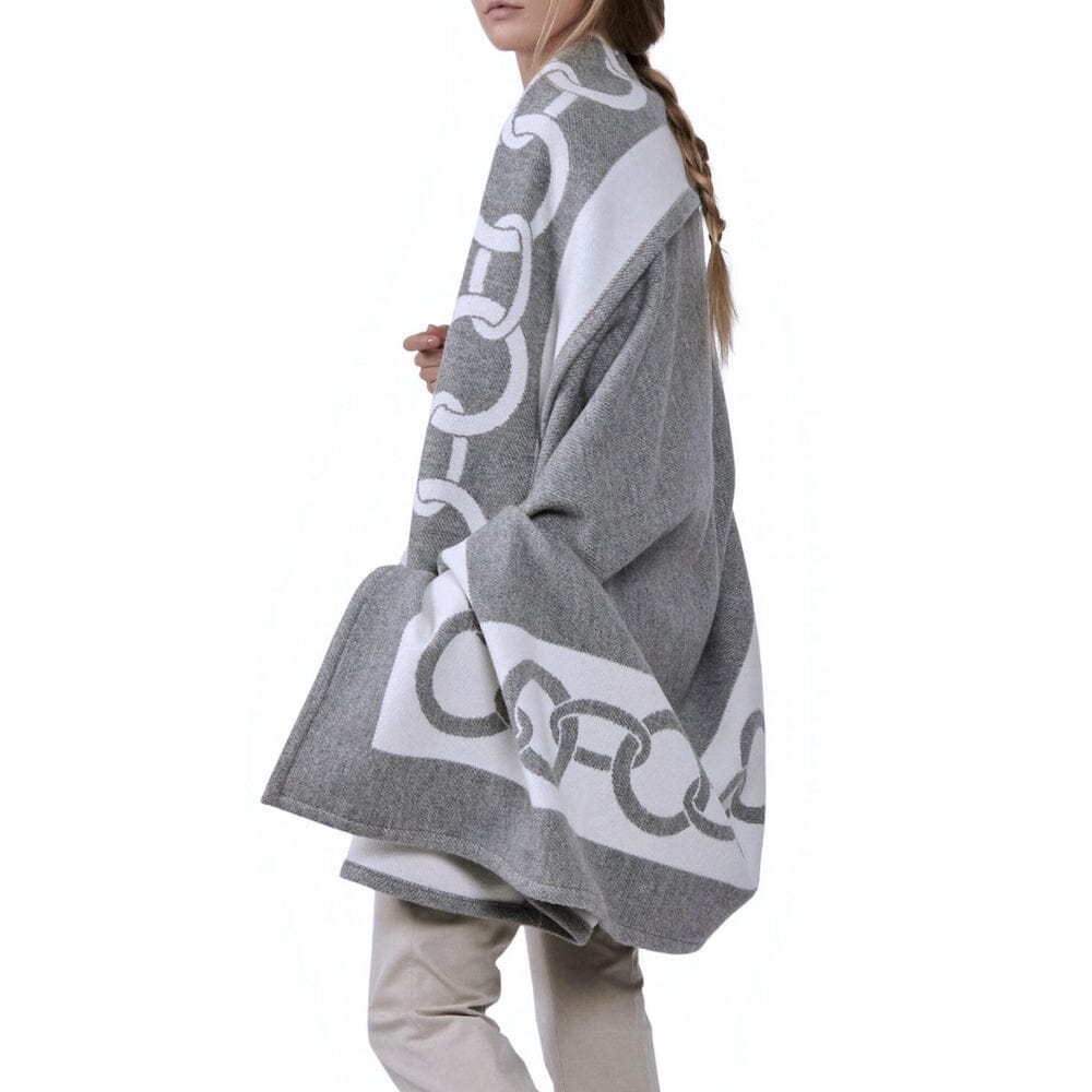 Frette Chains Throw Blanket in Grey and Milk