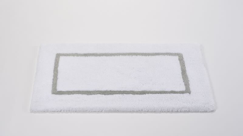 Karat 20x31 Silver 900 Bath Rug by Abyss