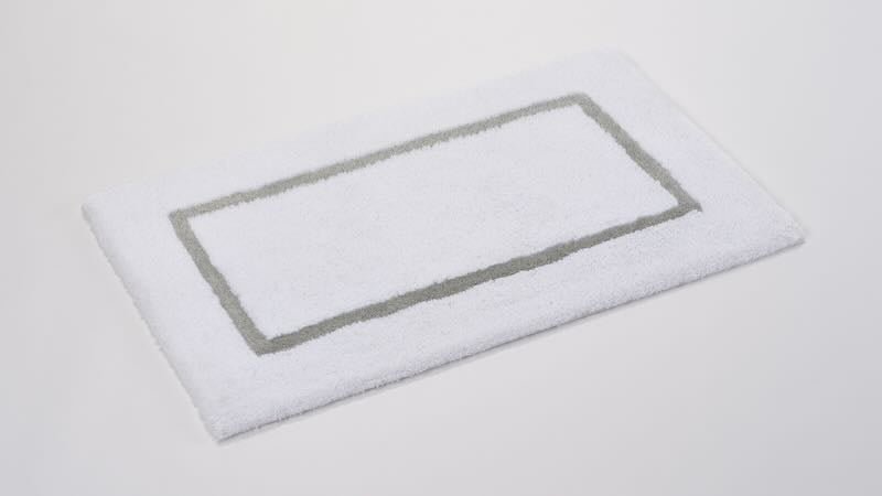 Karat 20x31 Silver 900 Bath Rug by Abyss