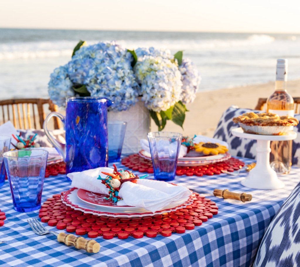 Round Bamboo Placemat in Coral Set of 4 by Kim Seybert