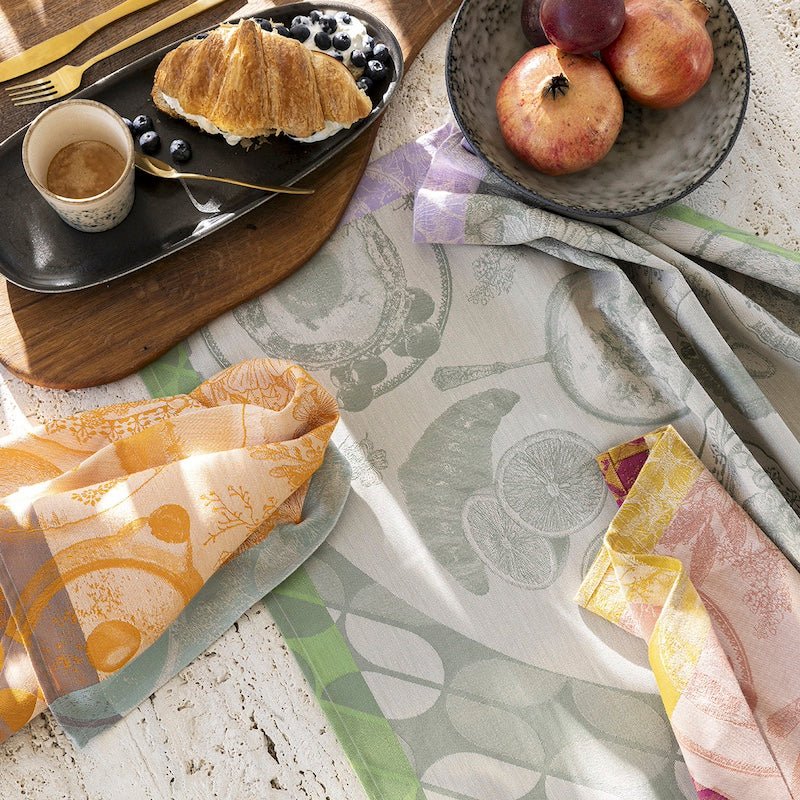 Brunch gourmand green tea towel by le jacquard français