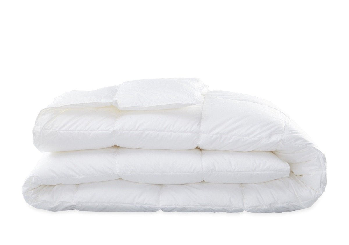 Libero Down Alternative Comforter by Matouk
