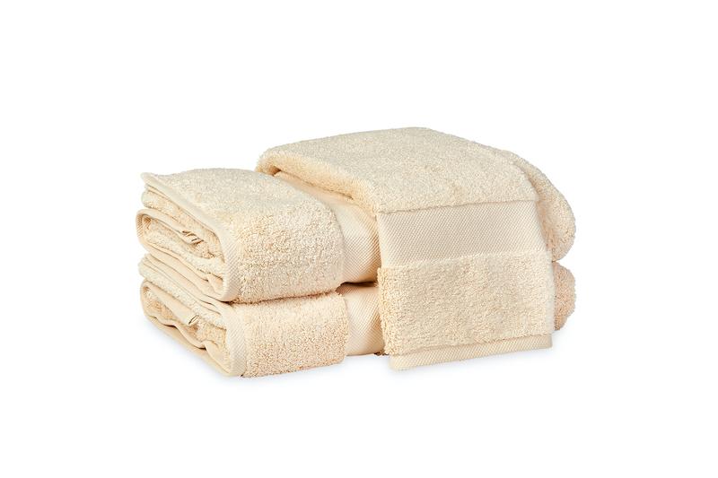 Lotus Bath by Matouk