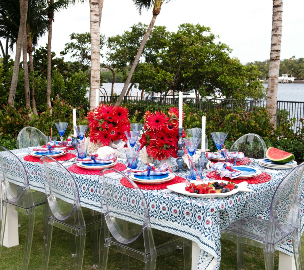 Majorelle Tablecloth in Red, White & Blue by Kim Seybert