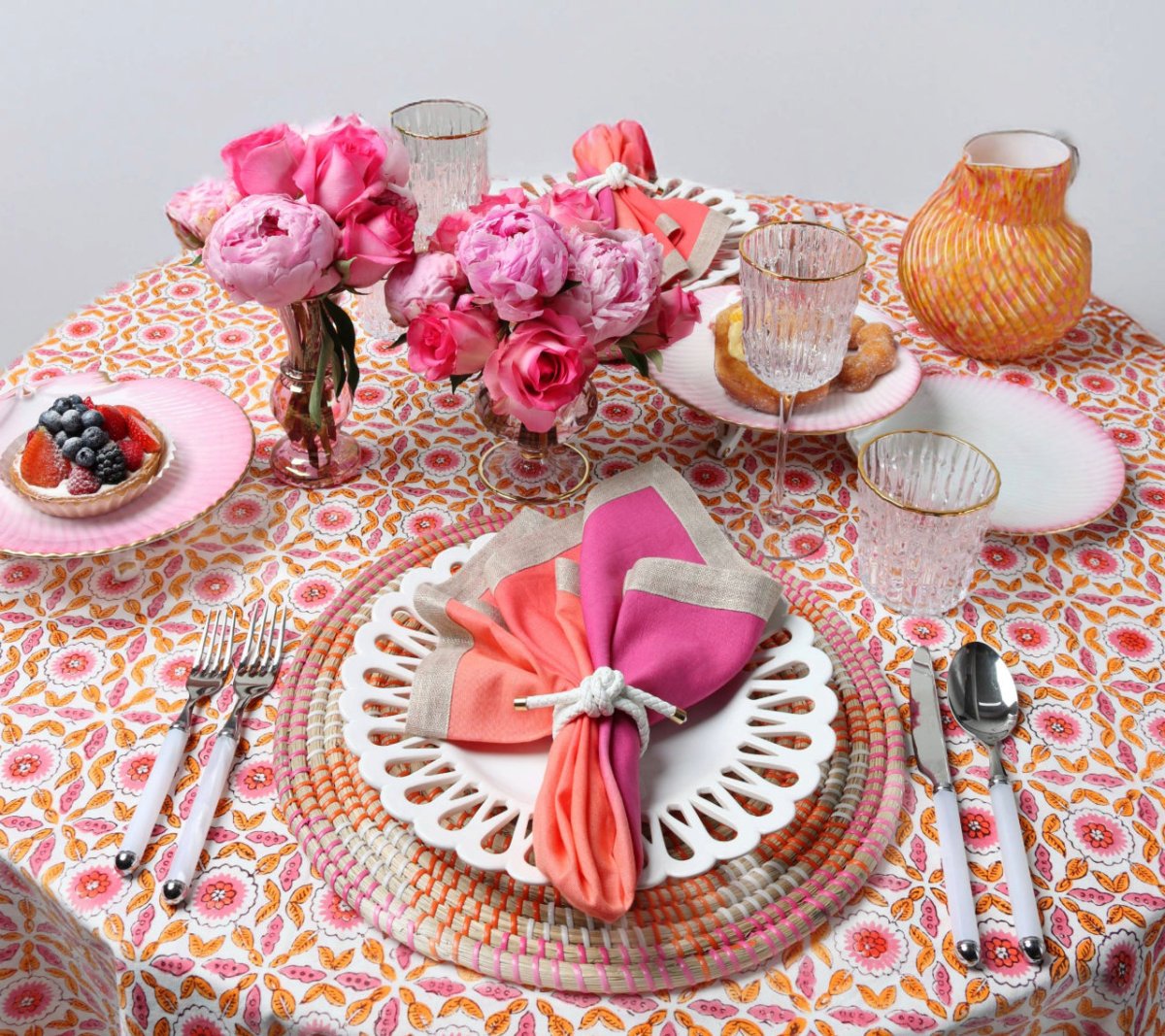 Majorelle Tablecloth in White, Pink & Orange by Kim Seybert