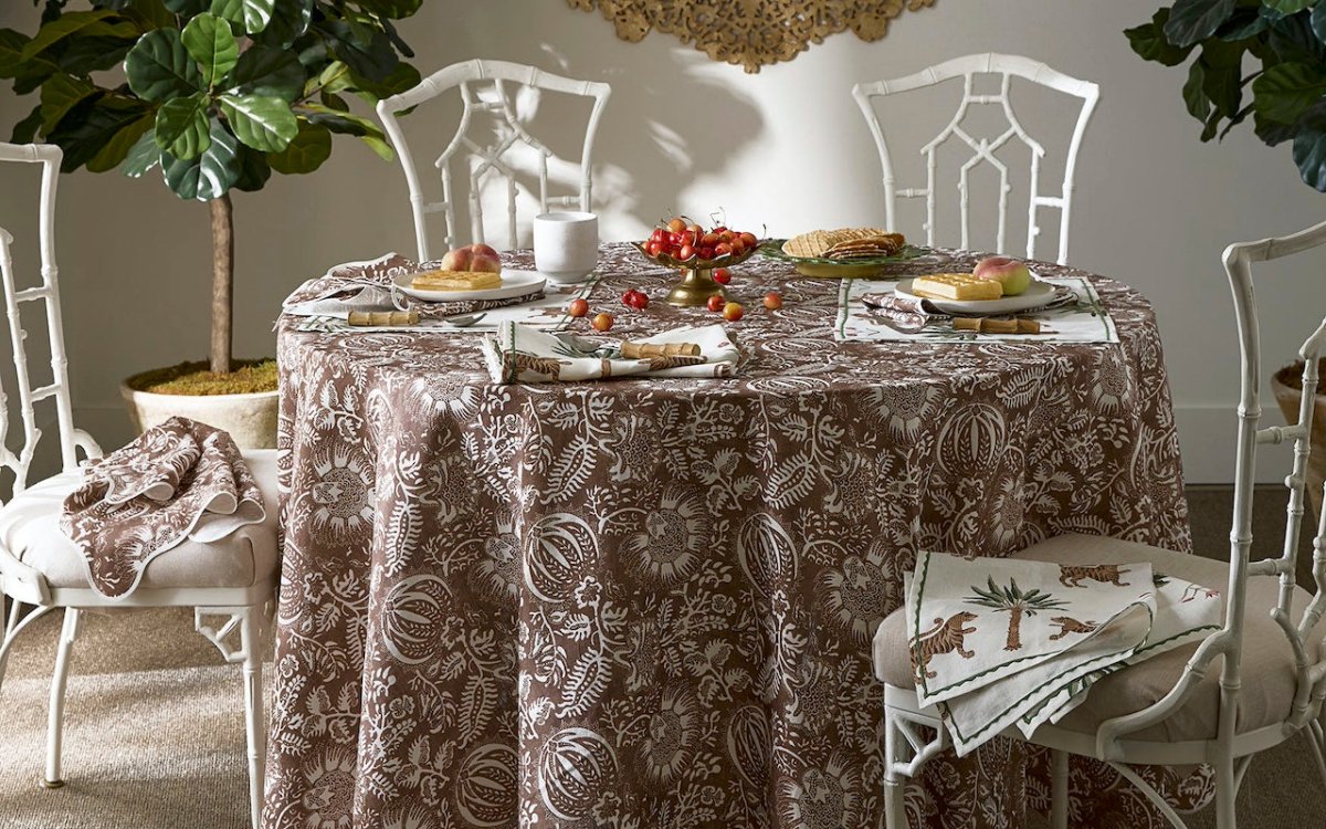 Granada Chestnut Tablecloths by Matouk Schumacher