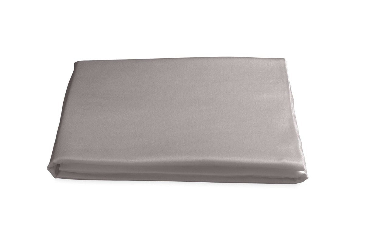 Matouk Nocturne Sateen Bedding in Platinum