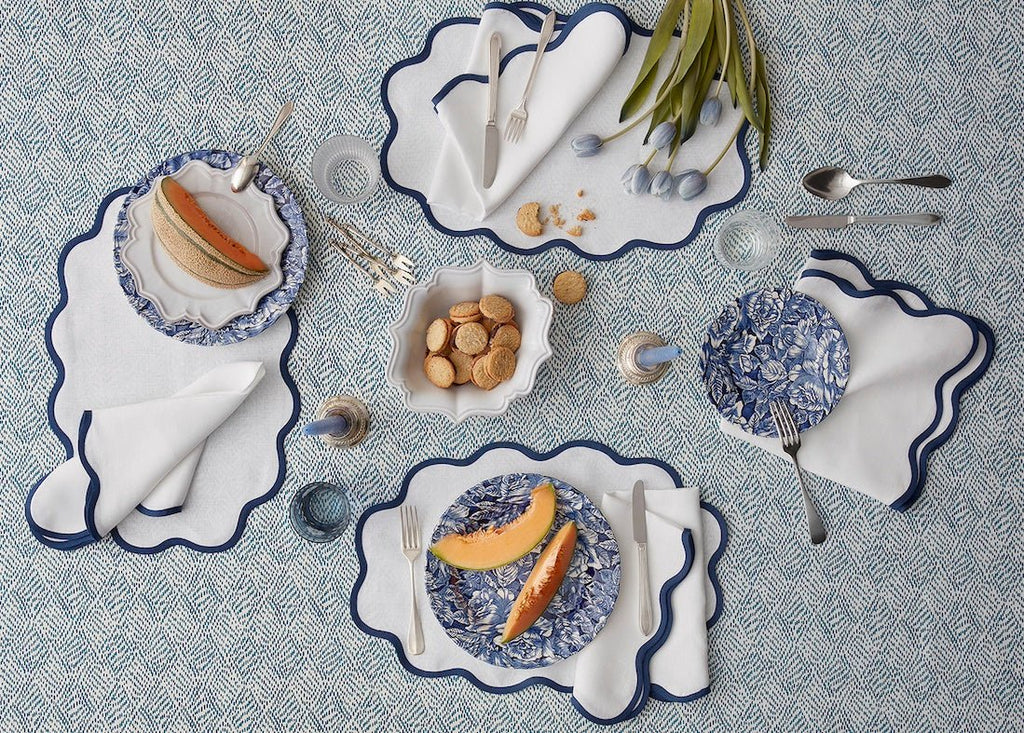 Casual Couture Scallop Edge Napkins by Matouk