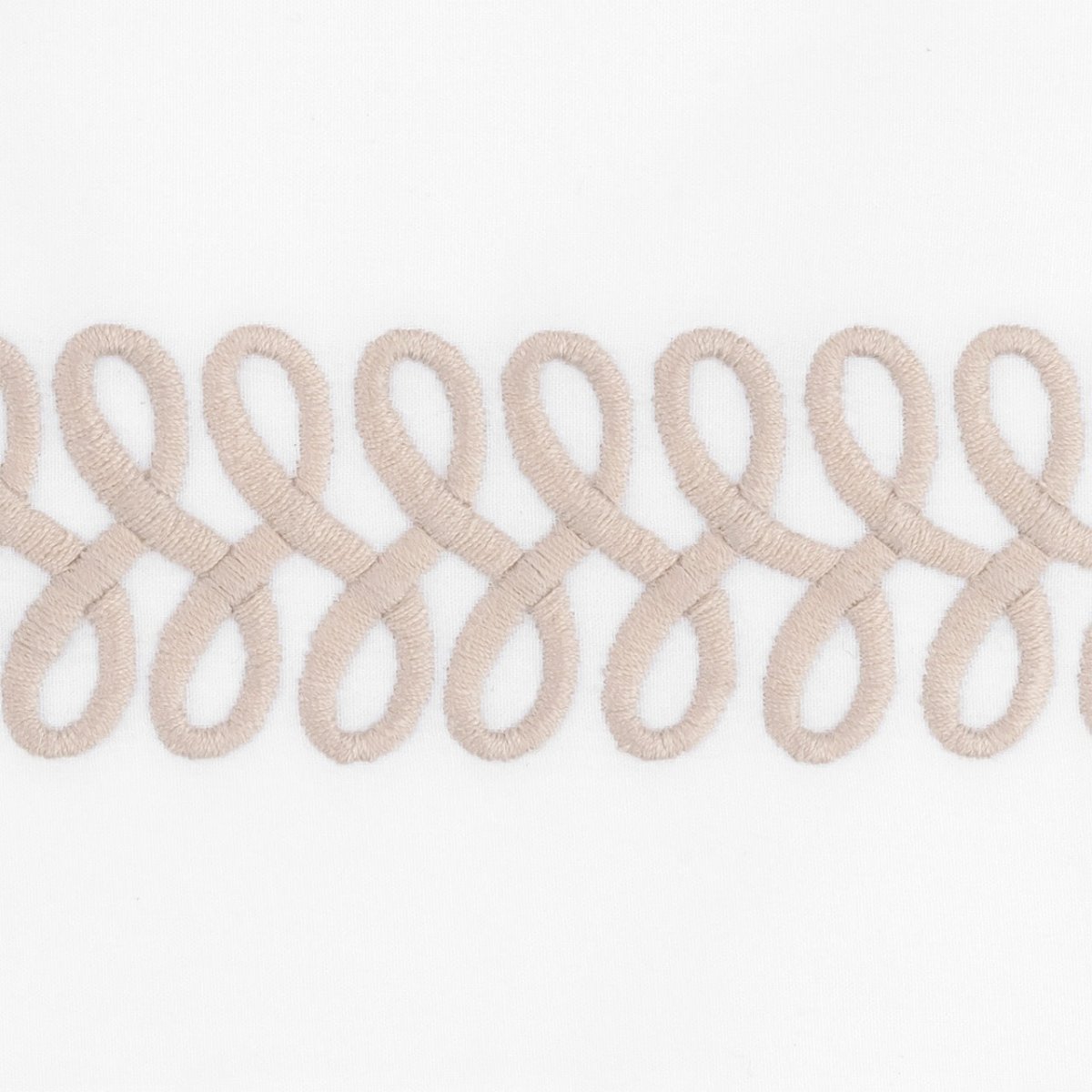 Astor Braid Dune Guest Towels by Matouk Schumacher