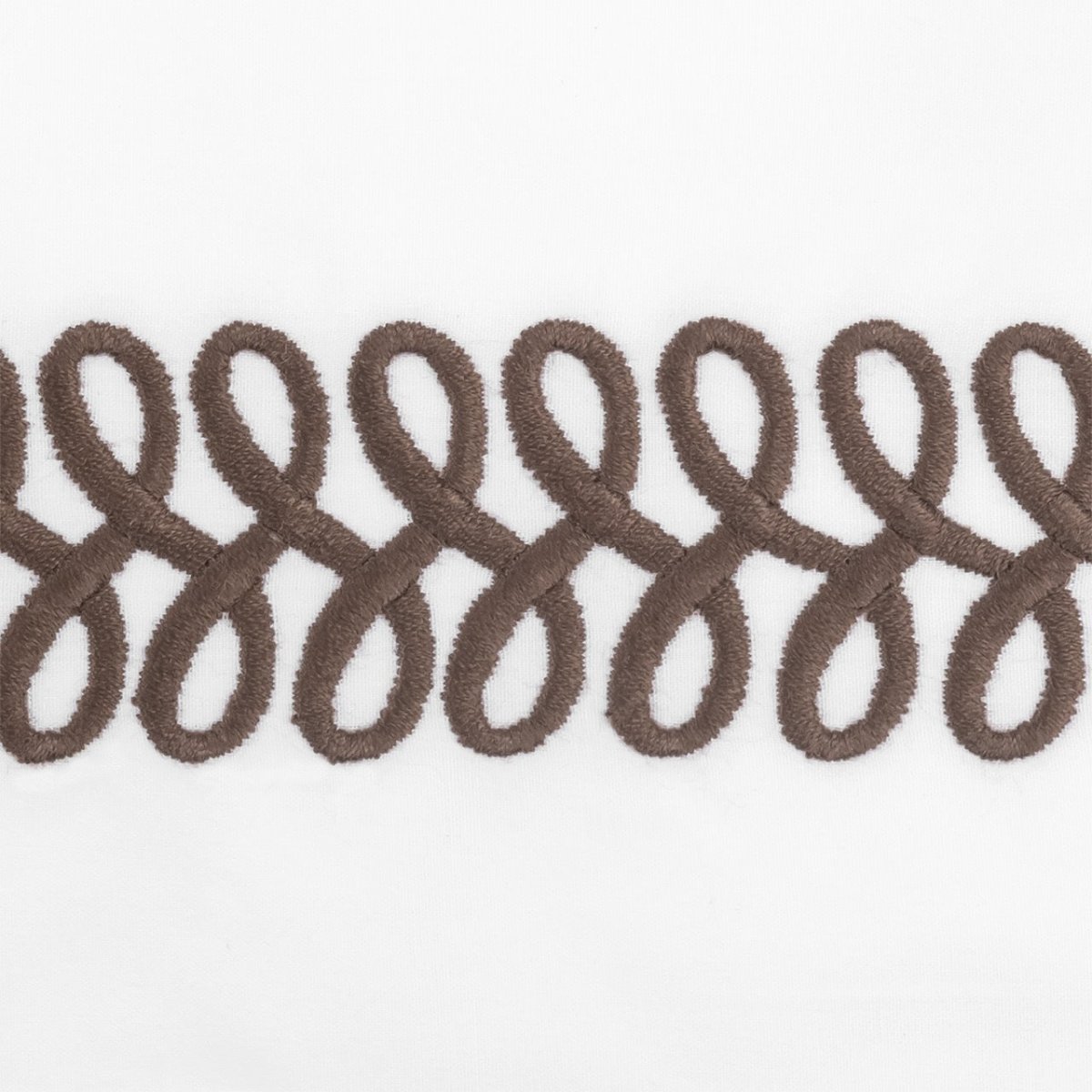 Astor Braid Mocha Guest Towels by Matouk Schumacher