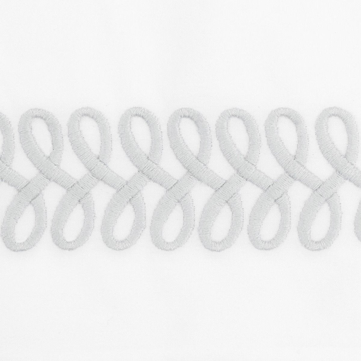 Astor Braid Silver Guest Towels by Matouk Schumacher