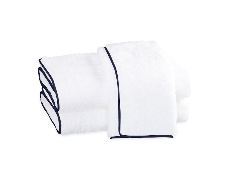 Cairo Towels with Straight Piping by Matouk