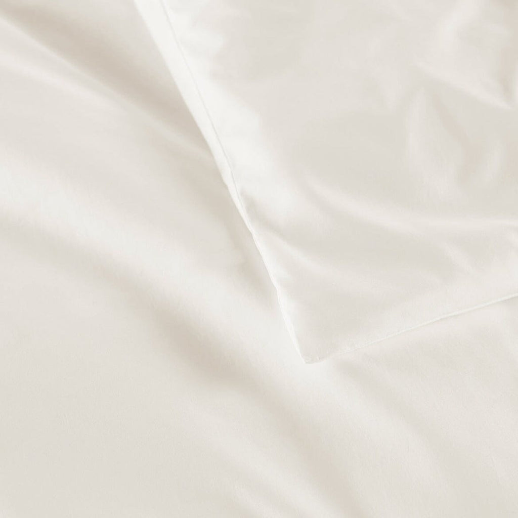 Lyric Percale Bedding in Ivory by Peacock Alley