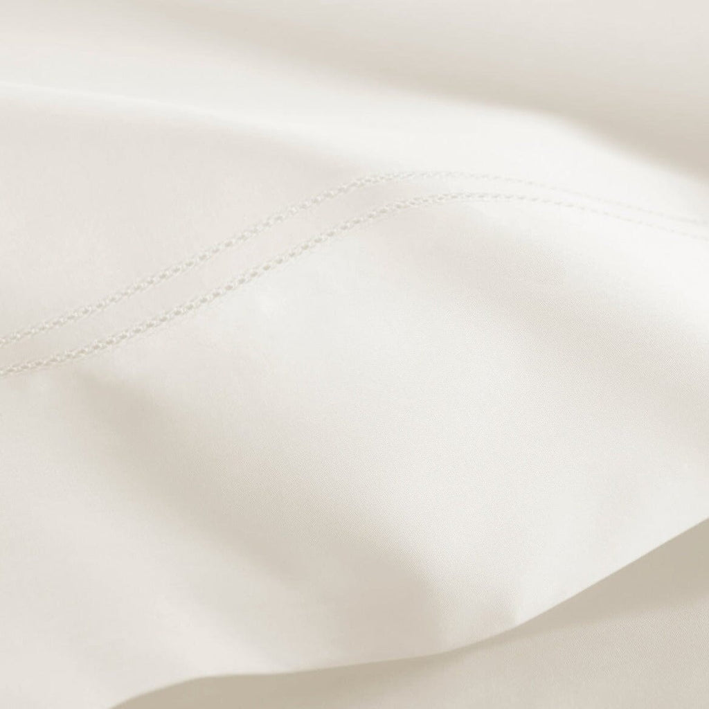 Lyric Percale Bedding in Ivory by Peacock Alley
