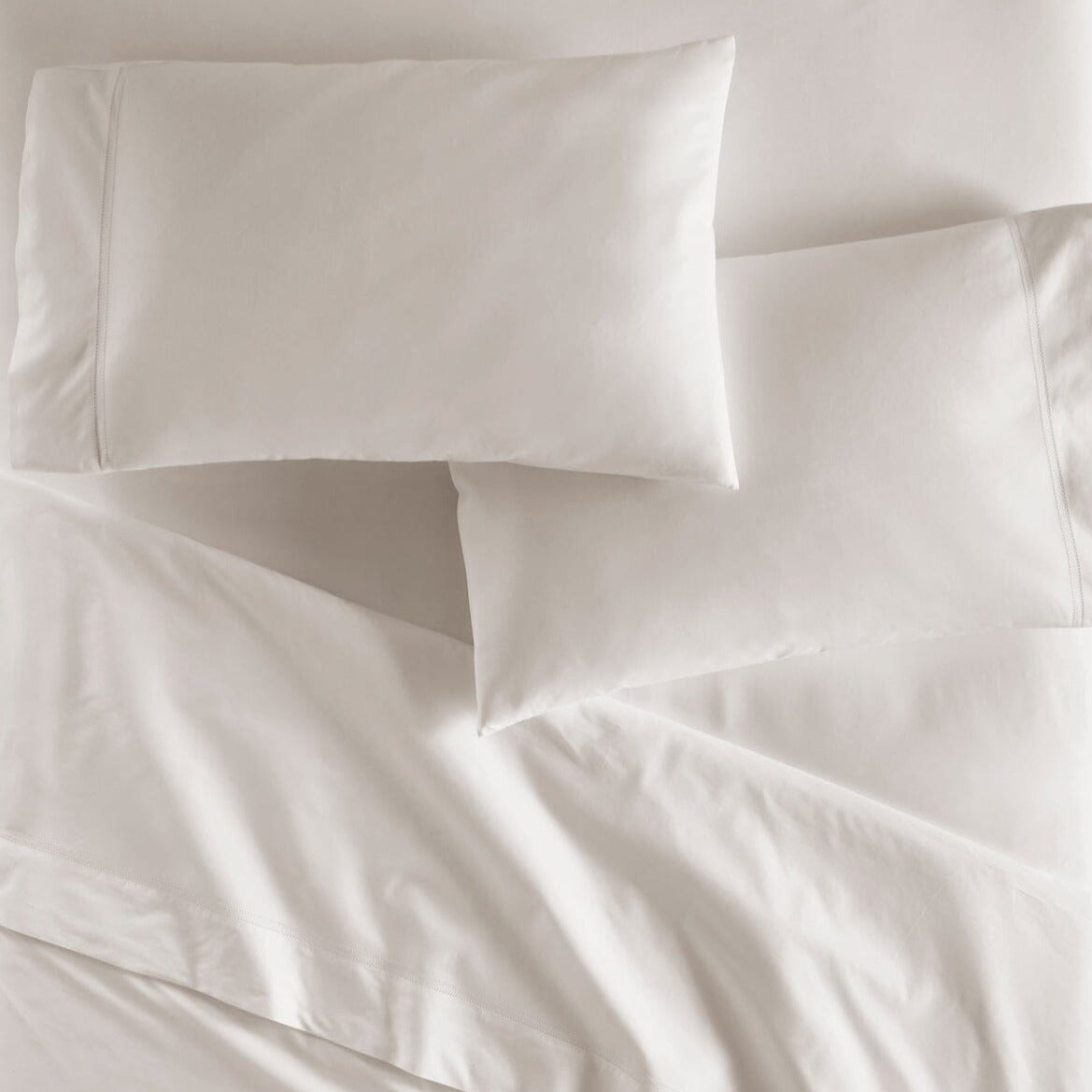 Lyric Percale Bedding in Platinum by Peacock Alley