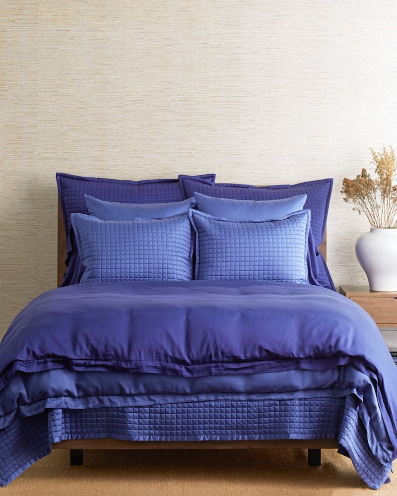 Ready-to-bed 2.0 Duvet Navy/Periwinkle by Ann Gish