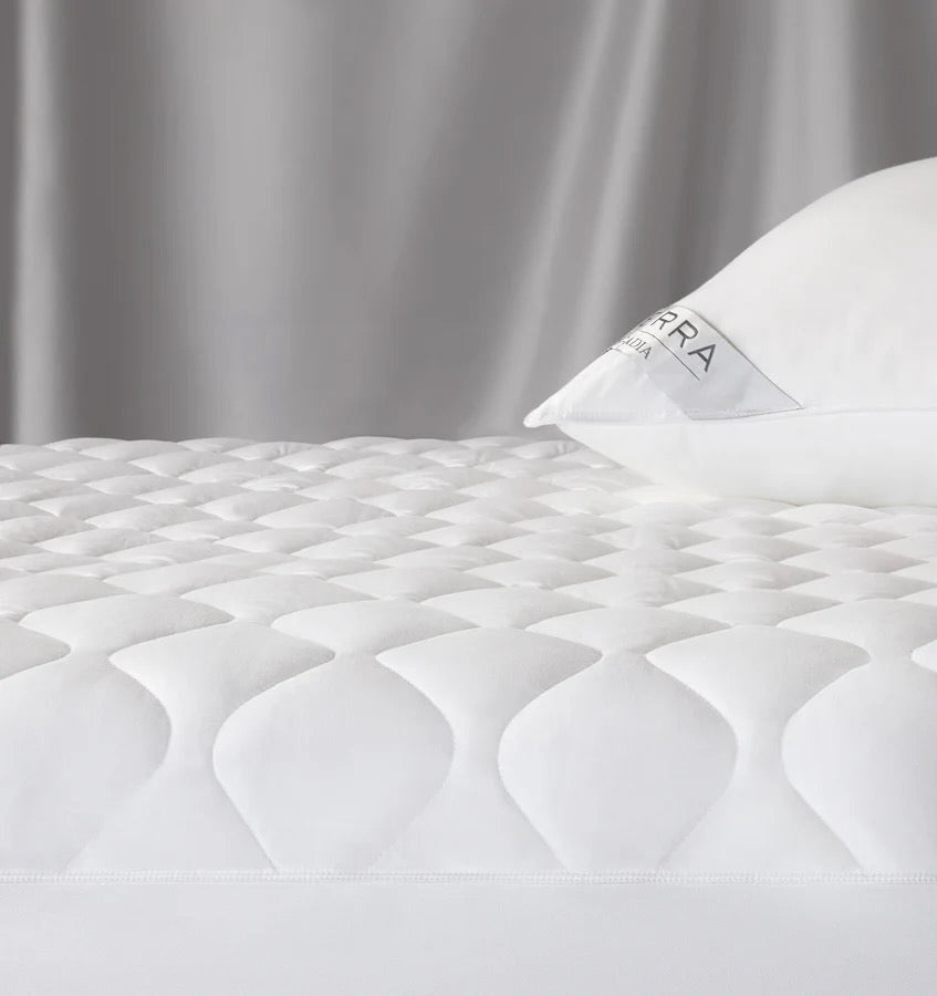 Arcadia Waterproof Mattress Pad by Sferra
