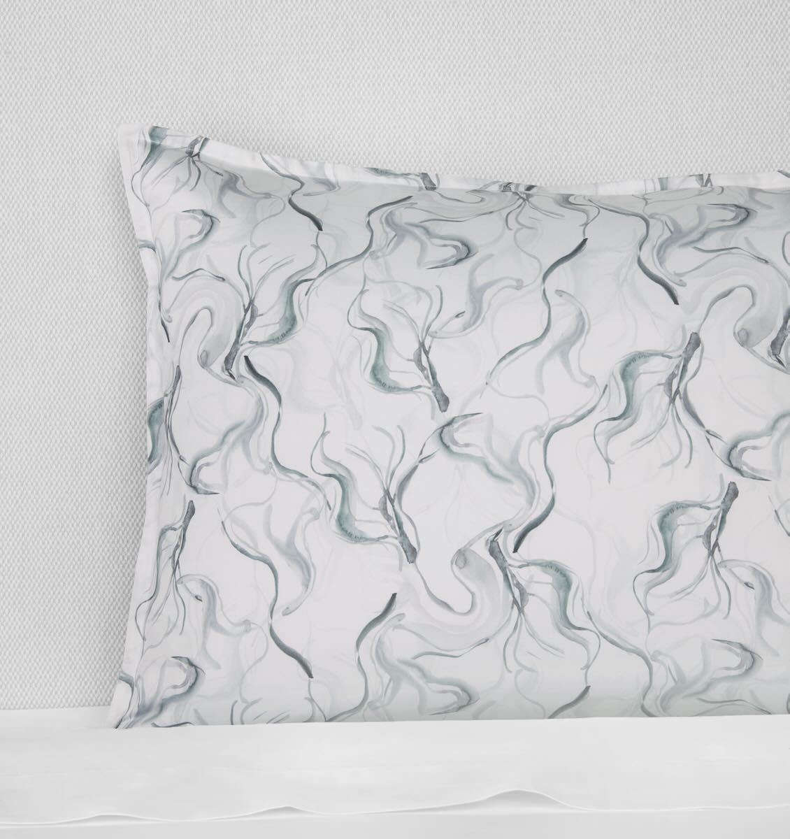 Muro Poolside Bedding by Sferra