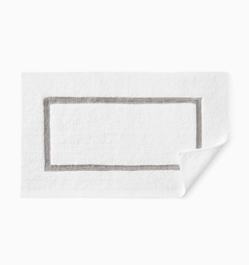 Lindo Bath Rug in White and Grey by Sferra
