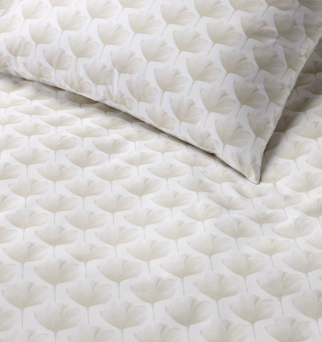 Edna Bedding by Sferra