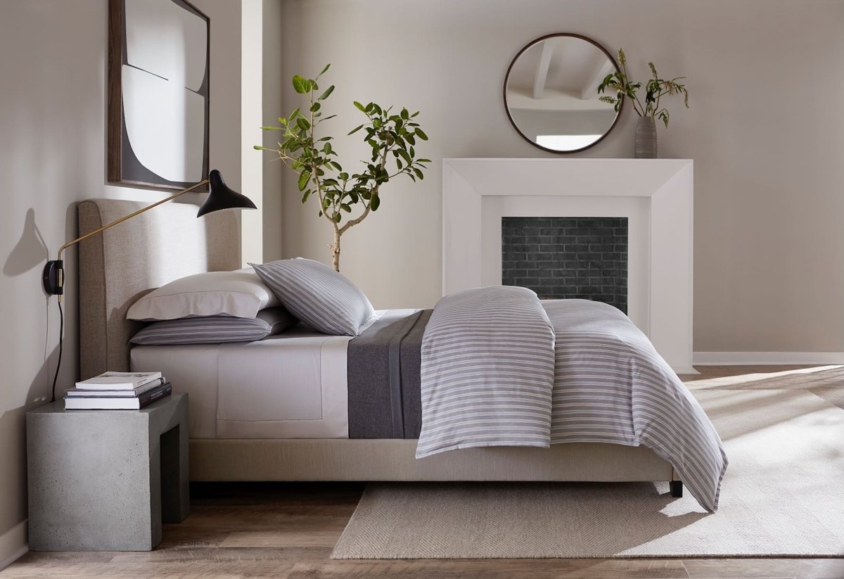 Leranto Titanium Bedding by Sferra