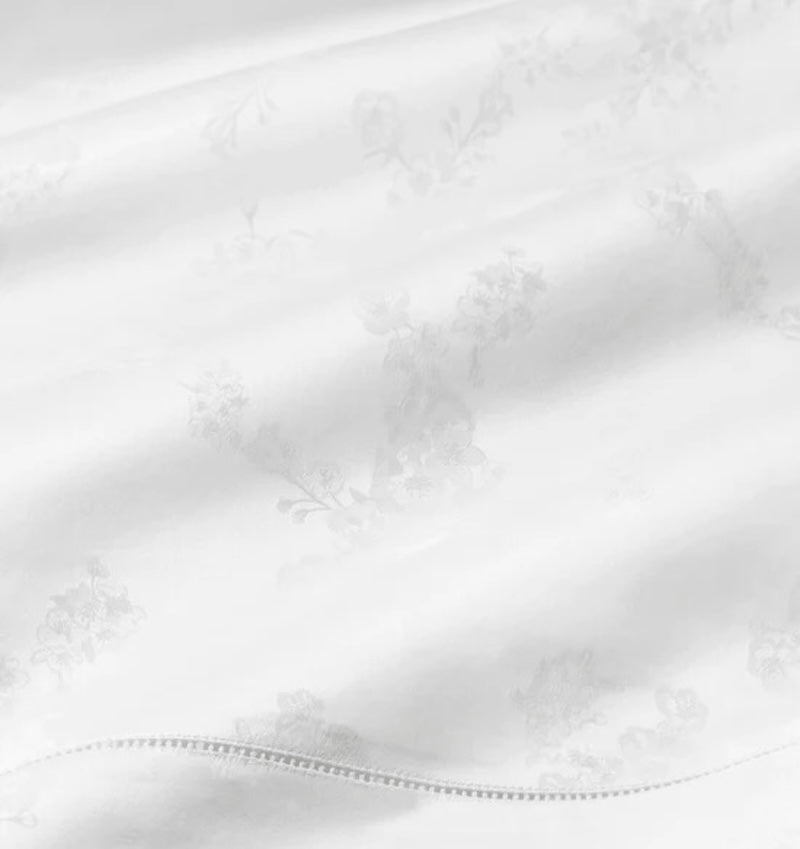 Giza 45 Natura White Bedding by Sferra