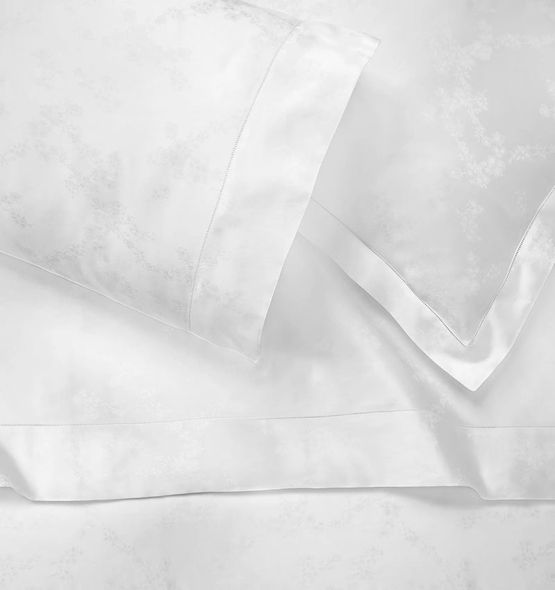 Giza 45 Natura White Bedding by Sferra