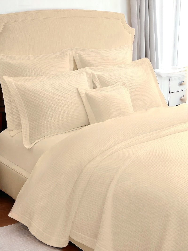Hatteras Ivory Bedding by Sferra