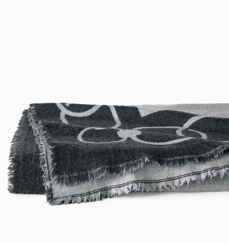 Eterna Chain Throw Blankets by Sferra