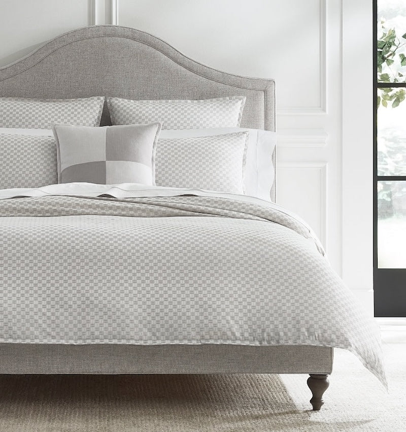 Macchia Lunar Bedding by Sferra