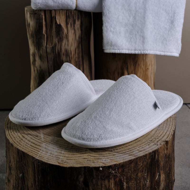 Abyss and Habidecor Amigo Slippers