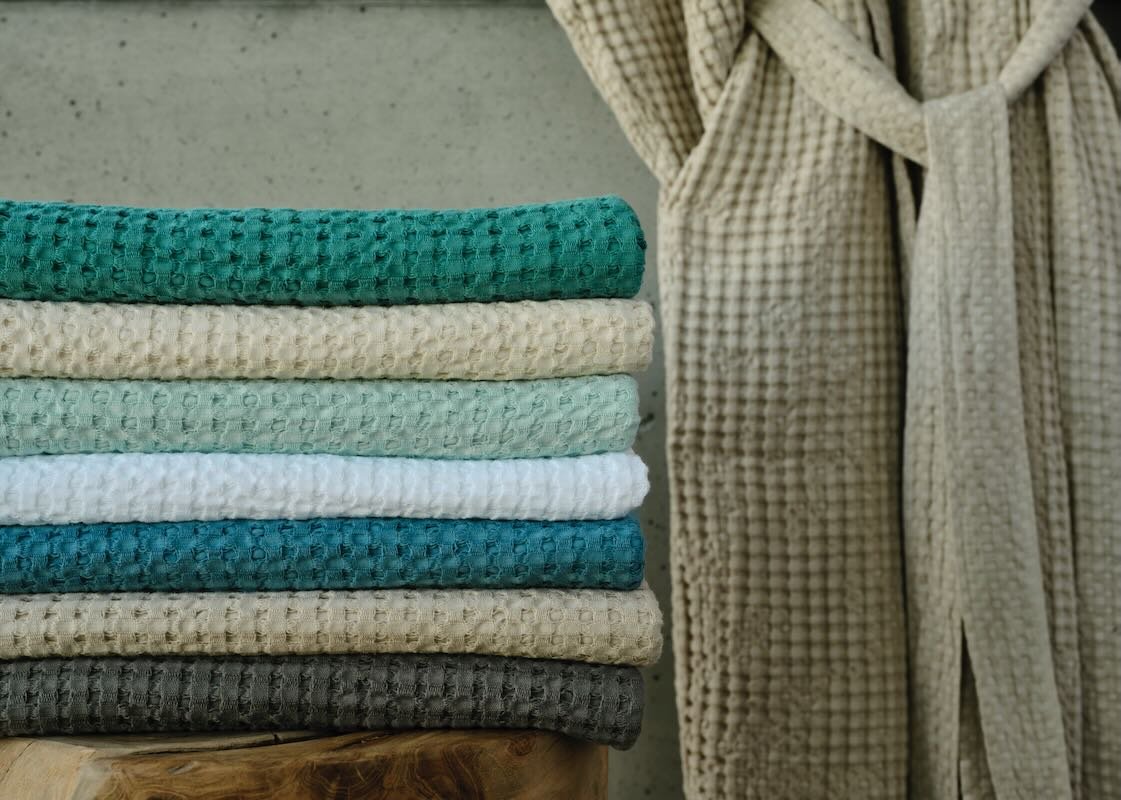 Pousada Hand Towel 18X30 Ice 235 by Abyss