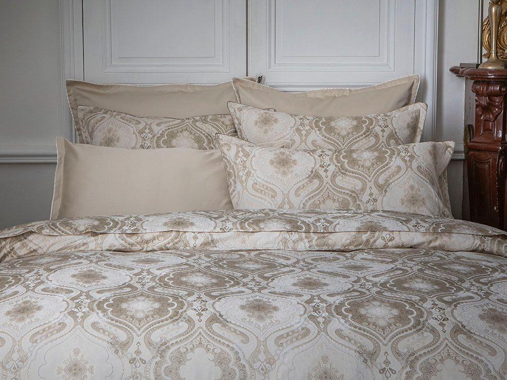 Namaste Sand Bedding by Alexandre Turpault