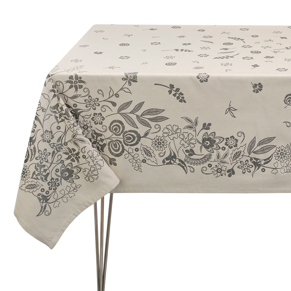 Haute Couture Cavier Table Linens by Le Jacquard Français