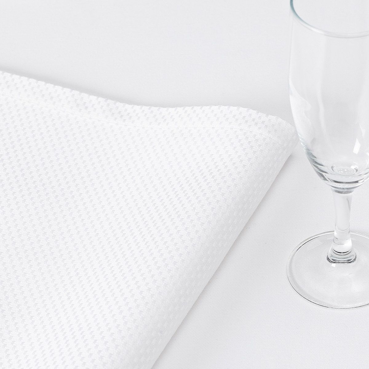 Offre White Table Linens by Le Jacquard Français