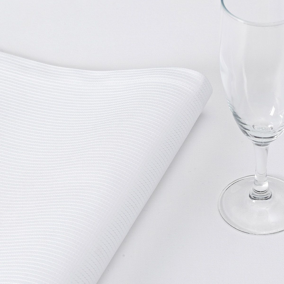 Offre White Table Linens by Le Jacquard Français
