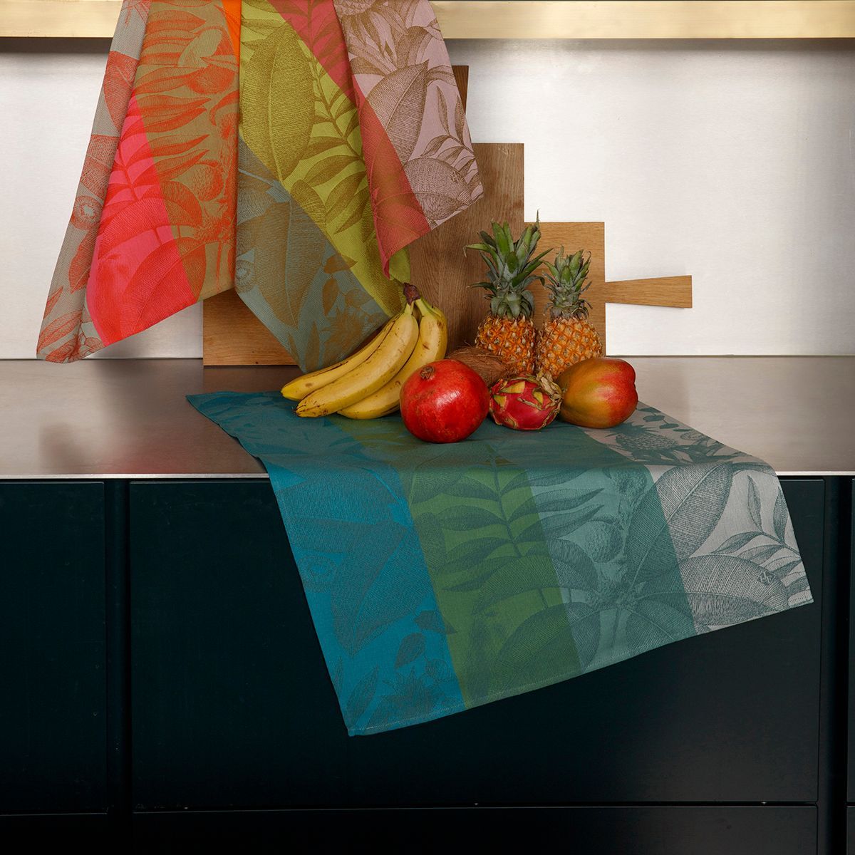 Fruits Exotiques Green Tea Towels by Le Jacquard Français